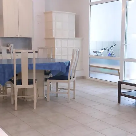 More 2, With Garden, Close To The Beach *