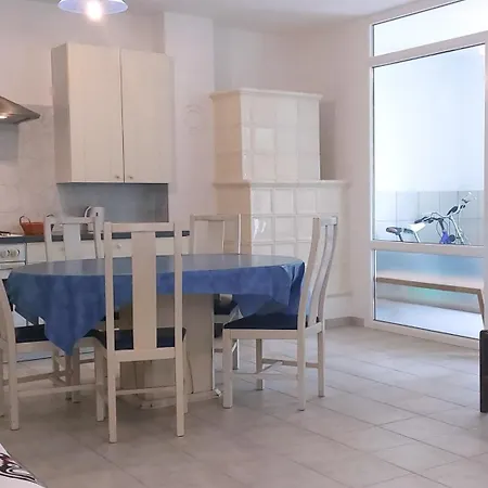 Apartment More 2, With Garden, Close To The Beach
